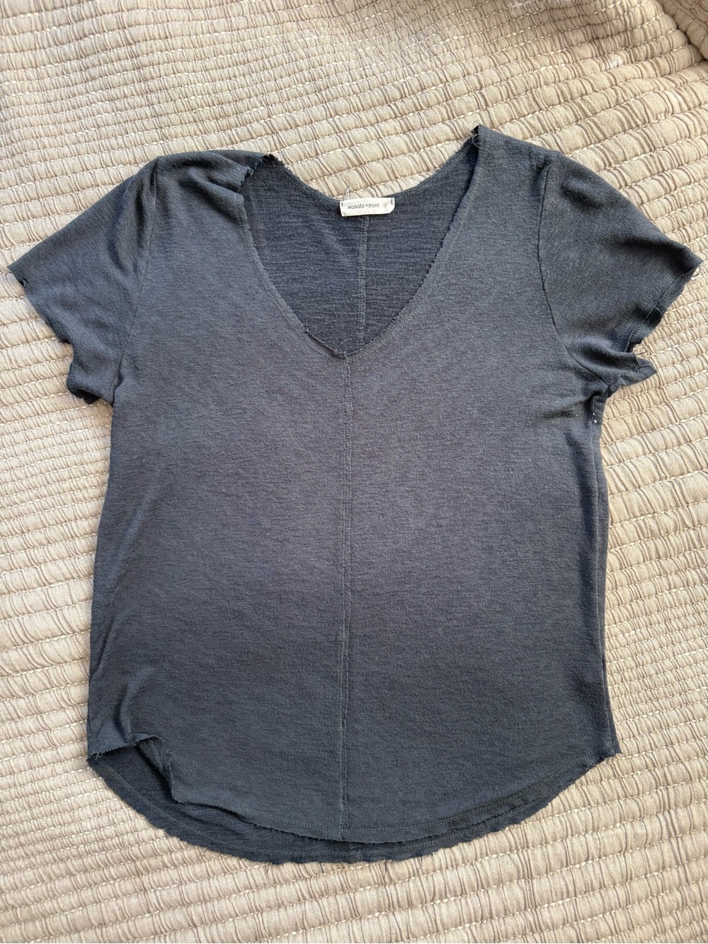 Wasabi + Mint Charcoal V Neck Raw Edge Tee Size S